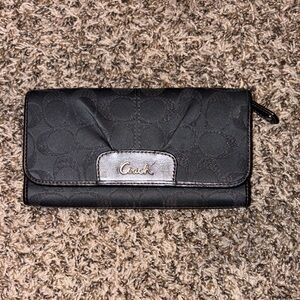 Vintage Authentic Coach Black Signature Wallet